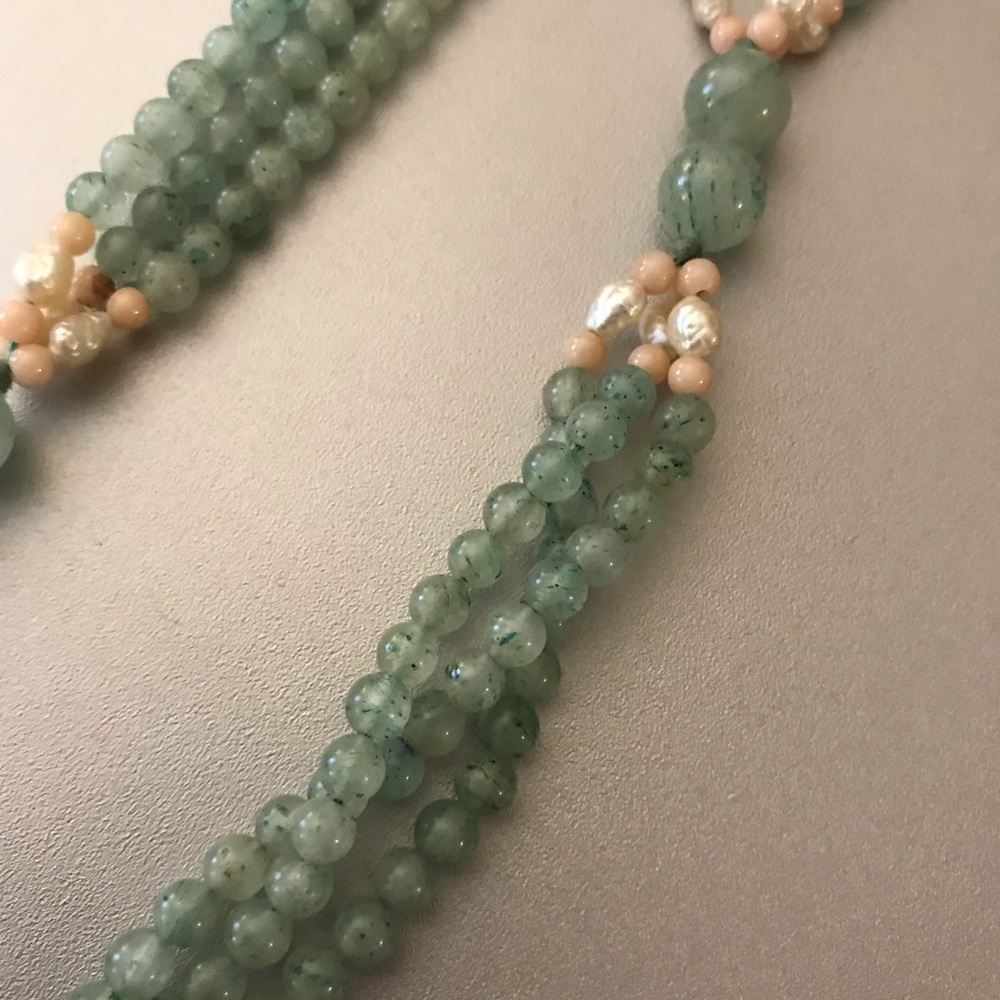 Jade bead and freshwater pearl necklace